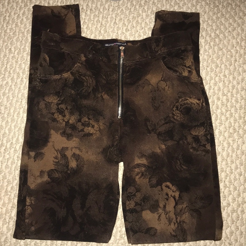 Brandy Melville - NEW - Brown OS leggings floral